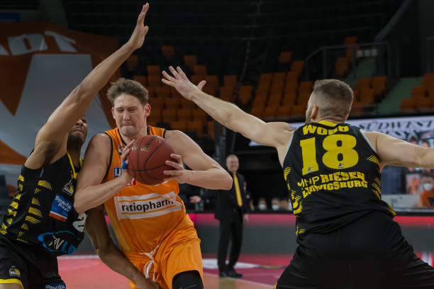 赛中发挥自 赛中发挥自